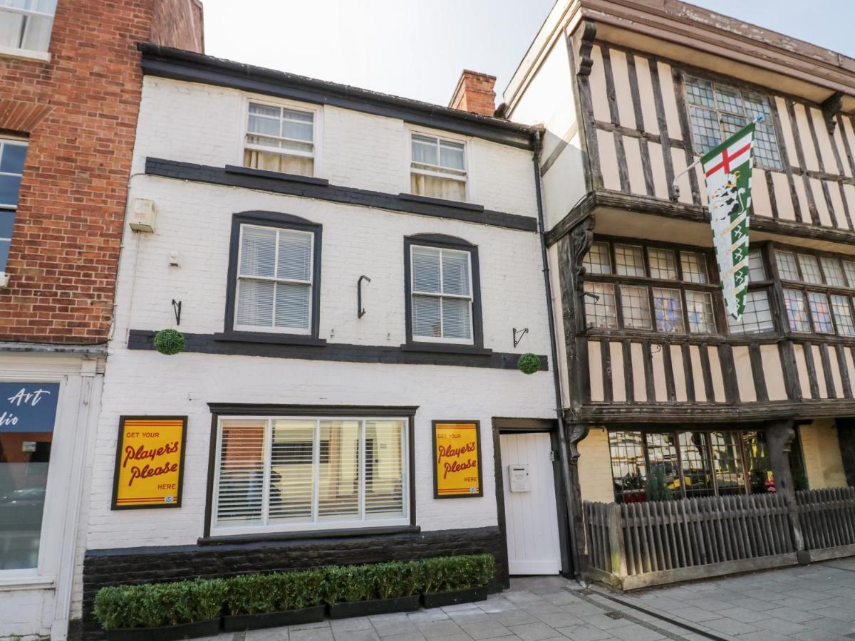 Holiday home The Old Paper Shop Tewkesbury